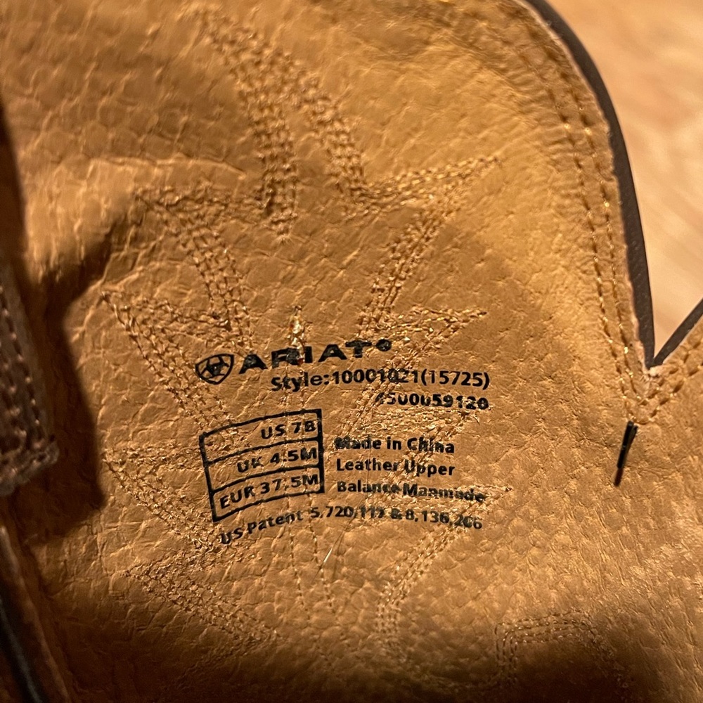 *SOLD* Ariat cowboy boots - Picture 4 of 5